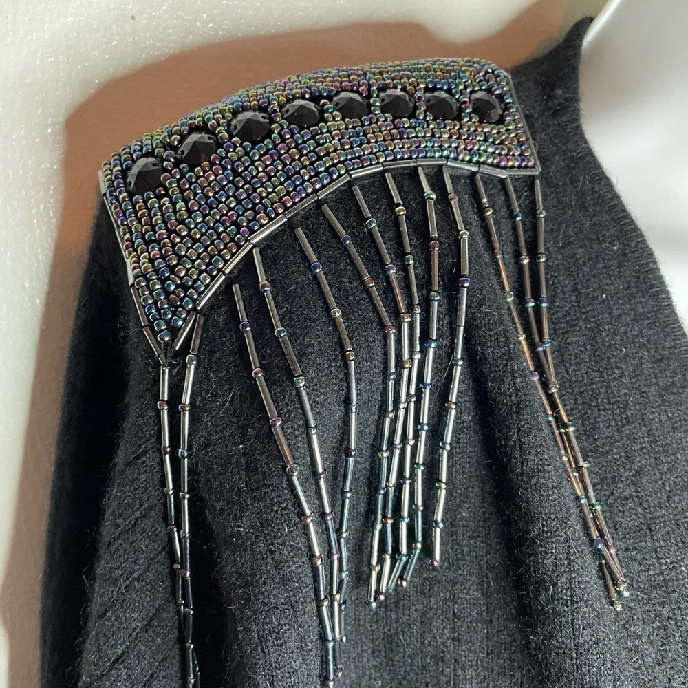 Into the night embellished  Knit Top vneck long sleeve sweatshirt sweater - Picture 13 of 15